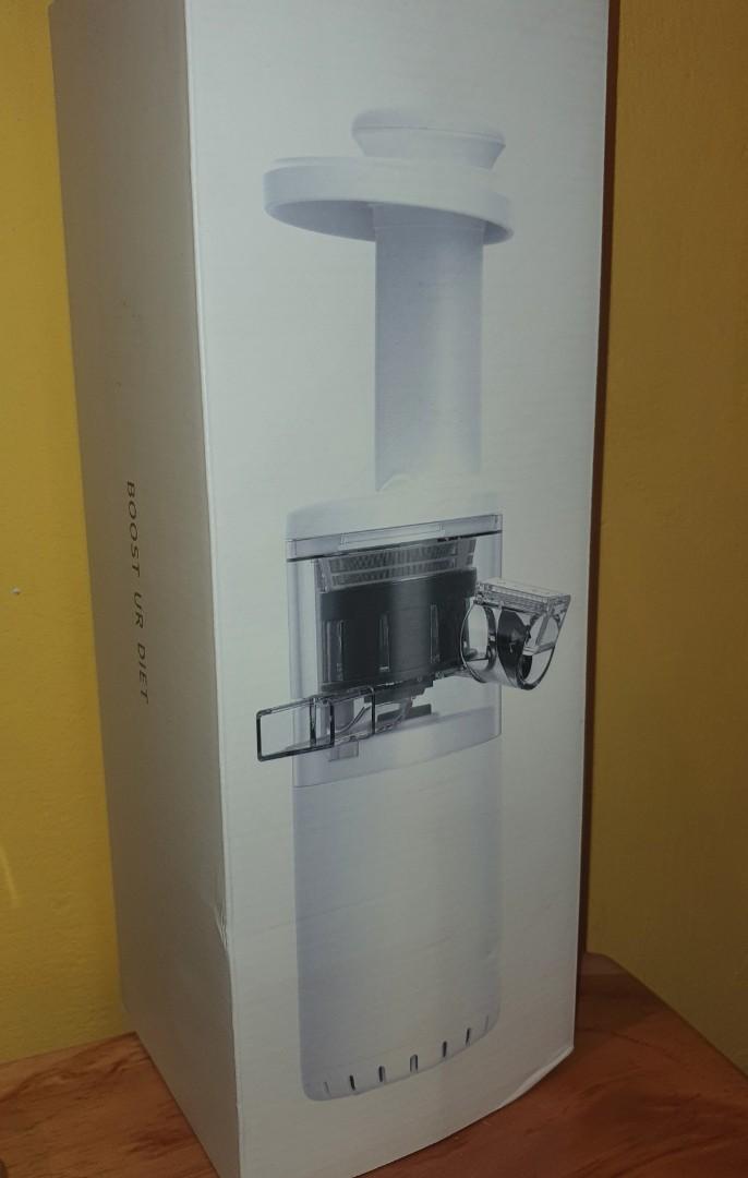 IUIGA mini Juice Extractor (slow juicer), TV & Home Appliances