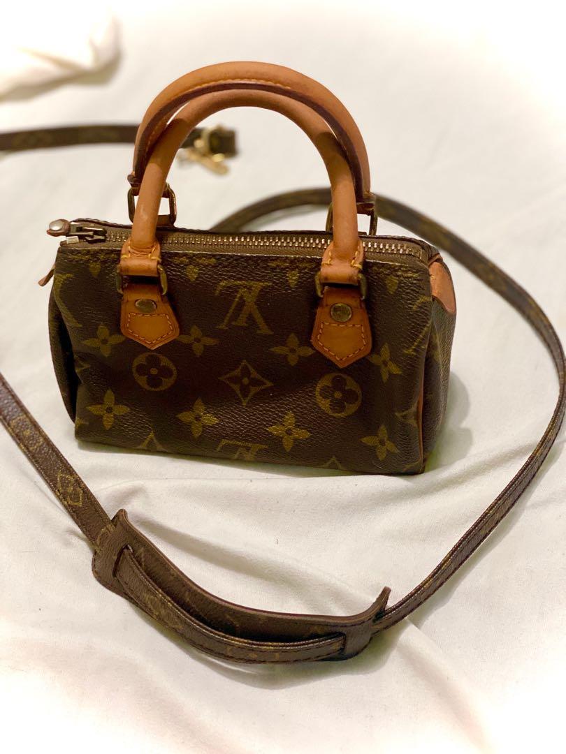 LV MINI HL (NANO speedy) (Category: Luxury Bags & Wallets) located in Manila. Submitted by davidspreowned (Listing ID 1131228733, Image 1). Description: VINTAGE LV MINI HL Since it has an Eclair zipper → this places it most likely 1960s–early 1980s. The Nano Speedy itself wasn’t a permanent line back then; some were limited runs or special orders, so not all had codes. this is a collectors item “RARE” lv doesn’t produce or make this anymore This 