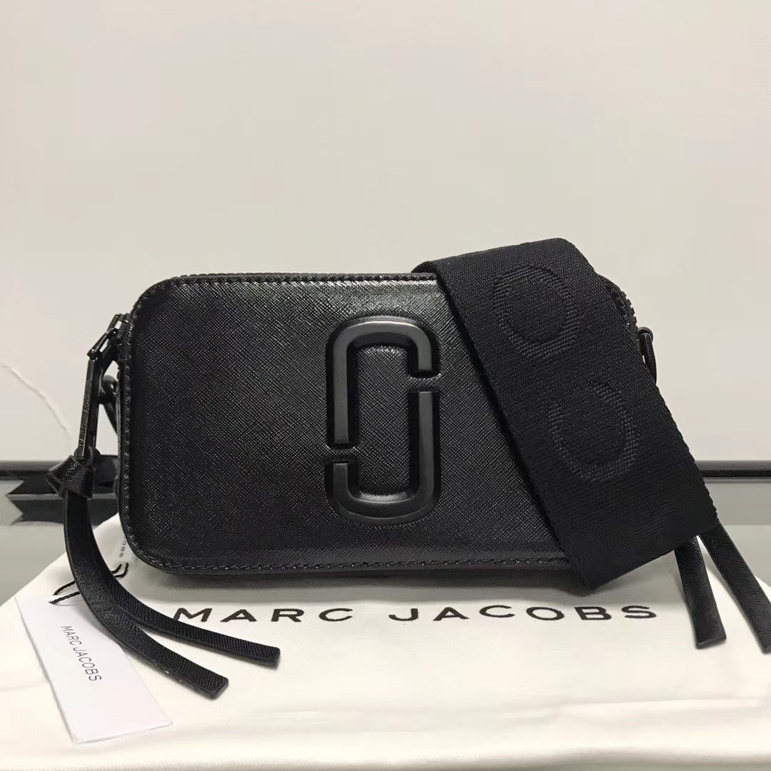 Marc Jacobs Black Snapshot crossbag Luxury Bags Wallets on