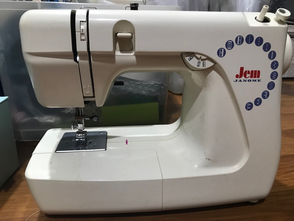 MESIN JAHIT JANOME SEWING MACHINE with SNAP BUTTON, GLUE GUN, SEWING