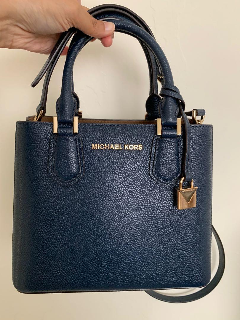 Michael kors adele medium messenger deals