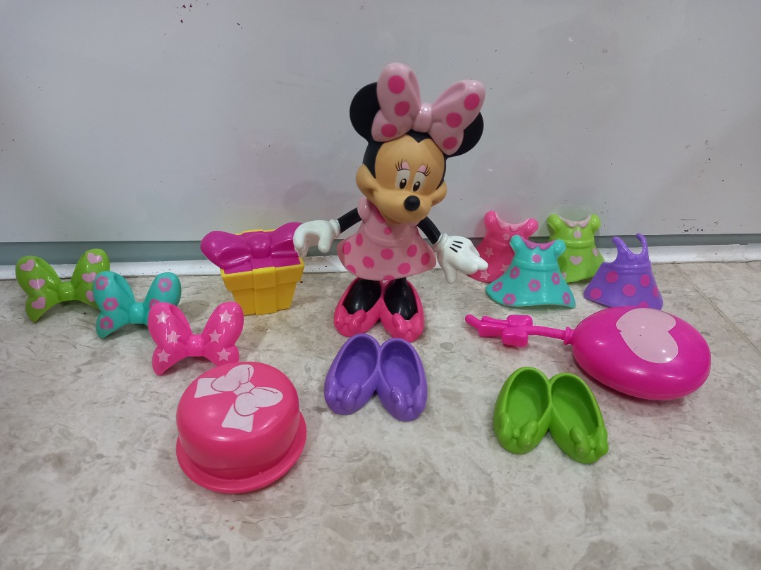 mickey dress up toy