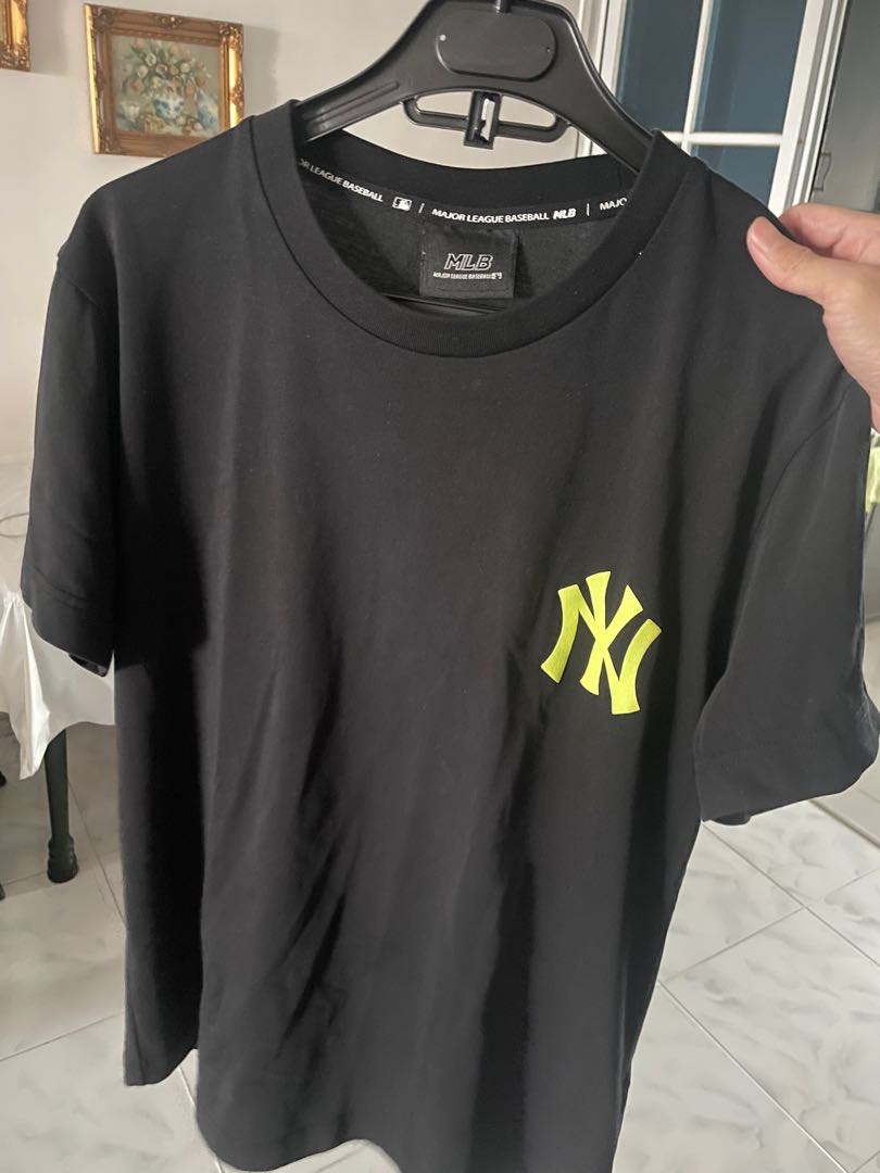 MLB New York Yankees oversized jersey type shirt, Women's Fashion, Tops,  Shirts on Carousell