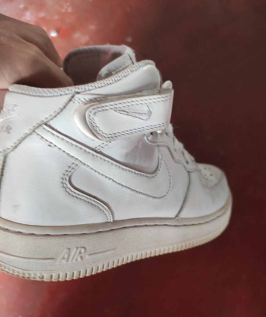 af1 mid triple white