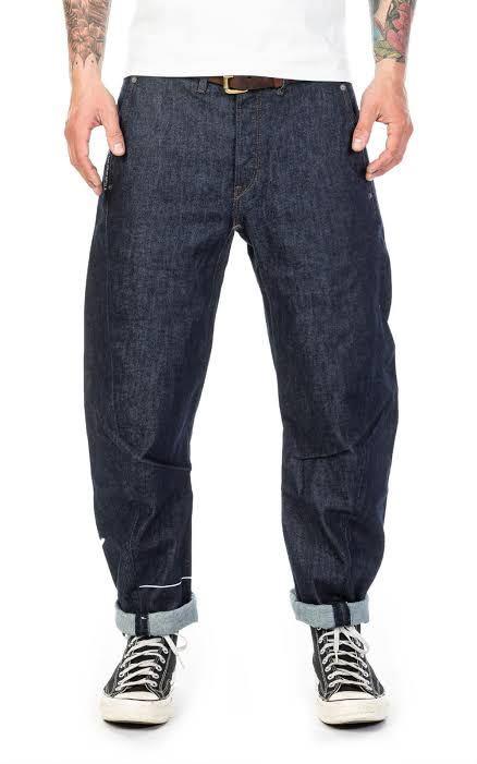 Original Levi's 570 Baggy Taper Jeans size 34, Men's Fashion, Bottoms, Jeans  on Carousell