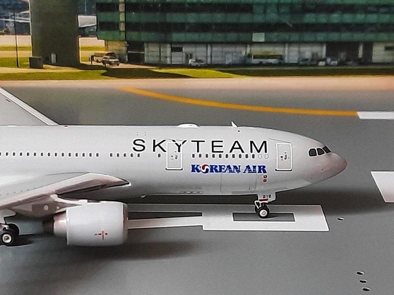 KOREAN AIR 大韓航空 A330-200 SKY TEAM 1:400AIRBUS - 航空機
