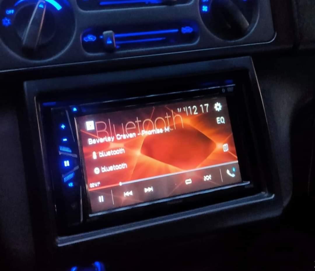 Pioneer AVH G215BT, Audio, Other Audio Equipment on Carousell