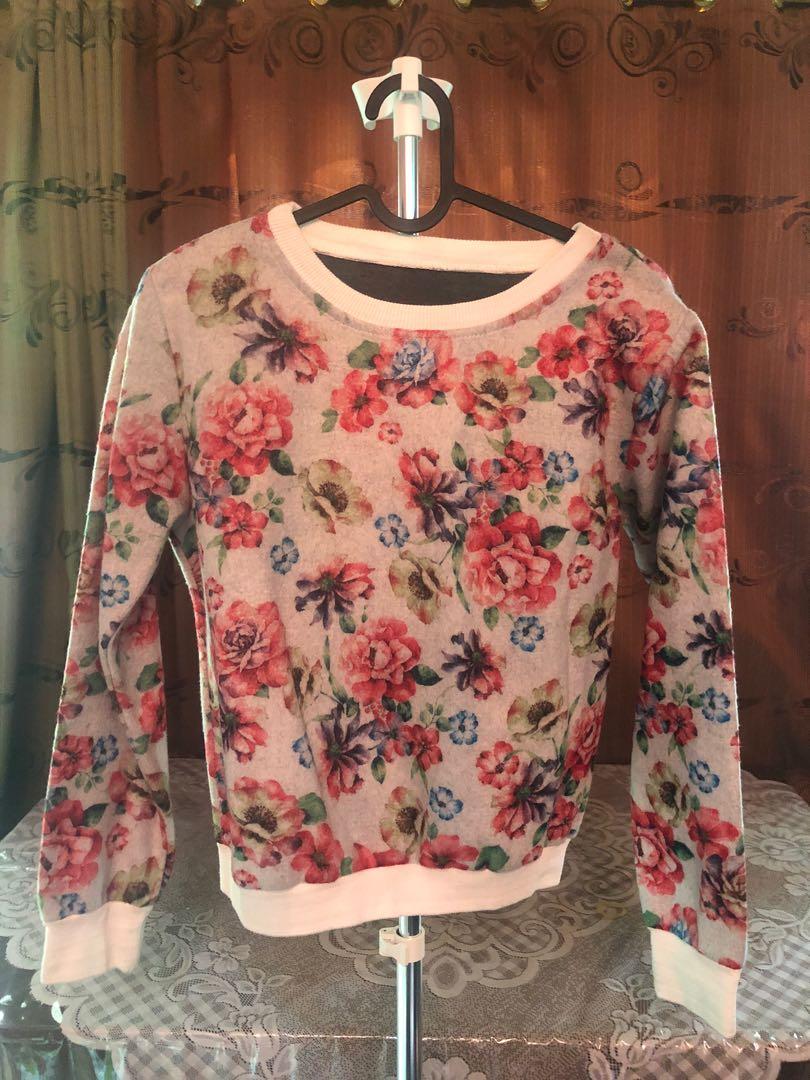 PRELOVED - Floral Sweatshirt - Import 
