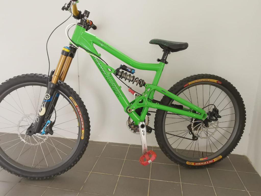 RARE SANTA CRUZ BULLIT ENDURO 1X9 SETUP 26 WHEELSET Sports Equipment Bicycles Parts Bicycles on Carousell