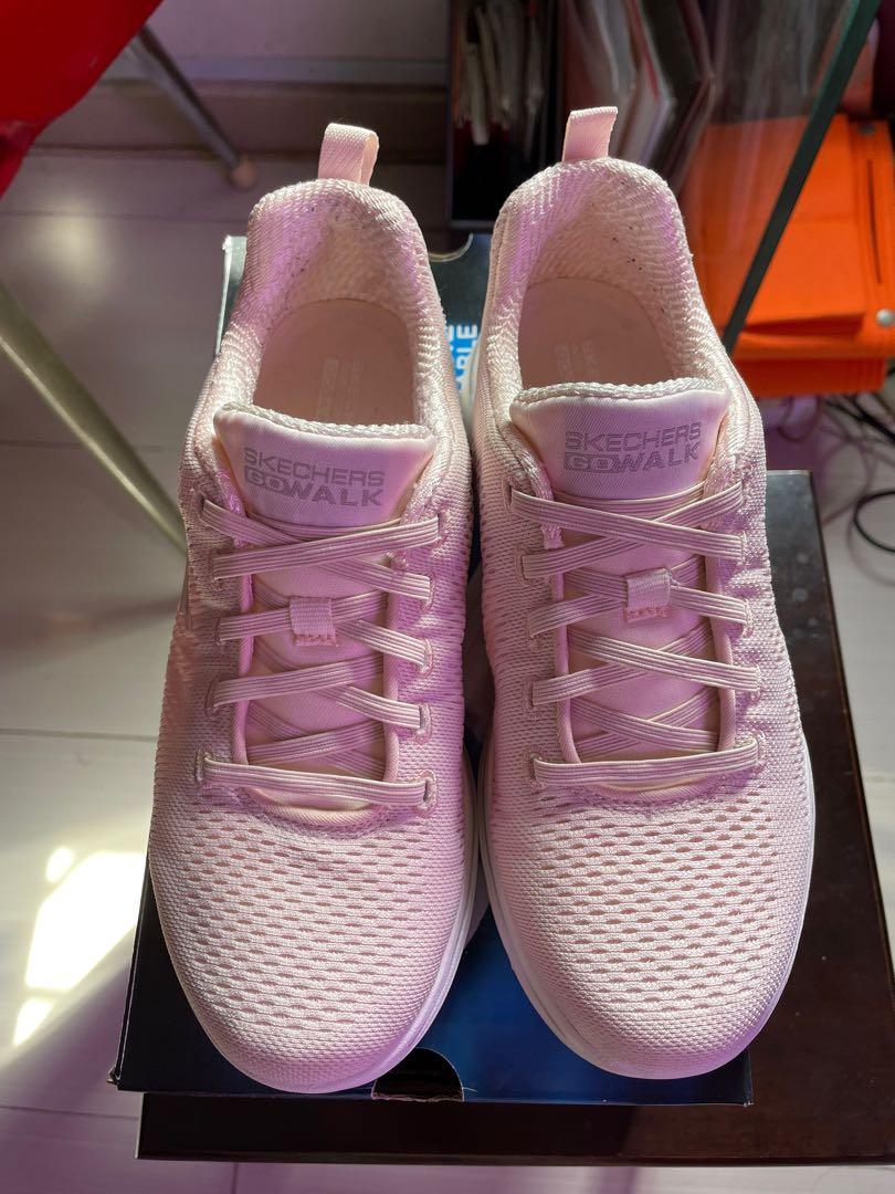 Skechers pro store walk 5