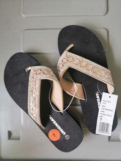 Slippers with rose gold details