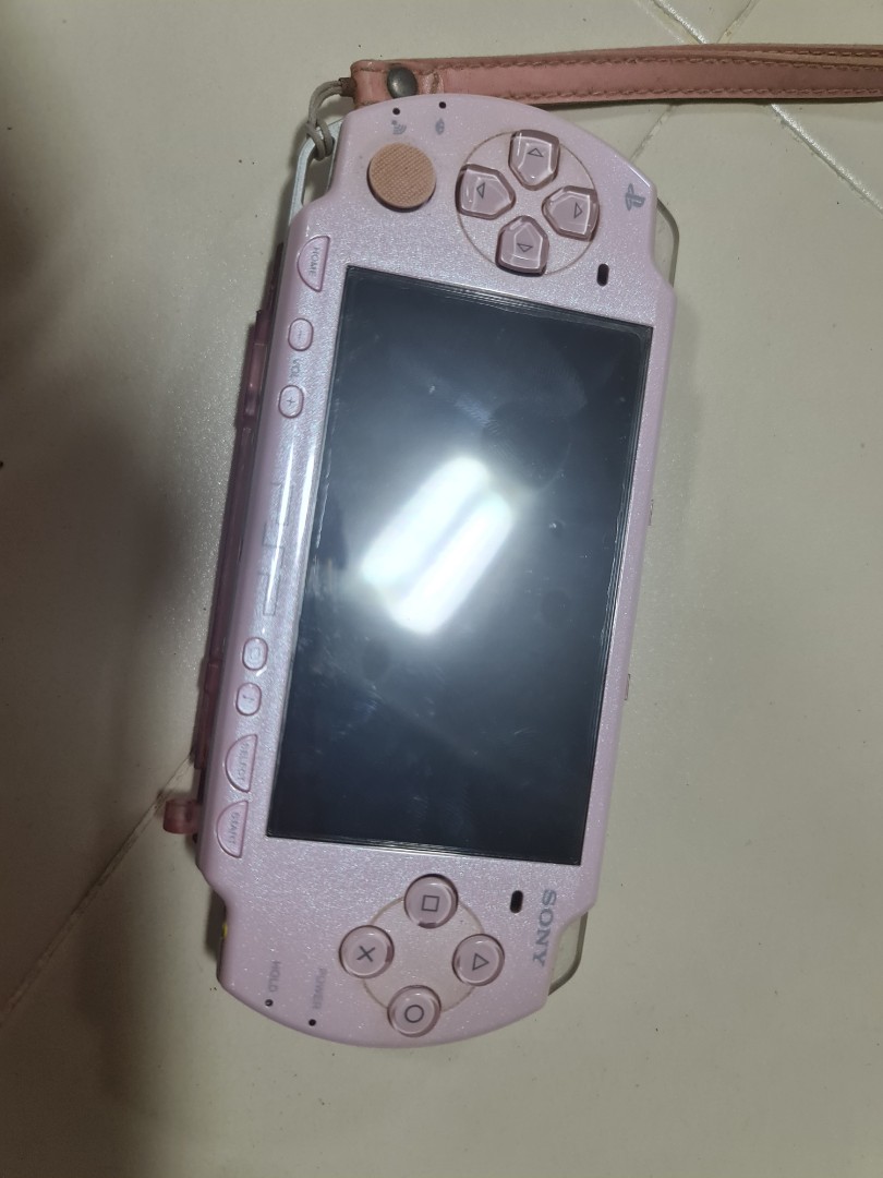 Sony psp pink with game, Video Gaming, Video Game Consoles, PlayStation