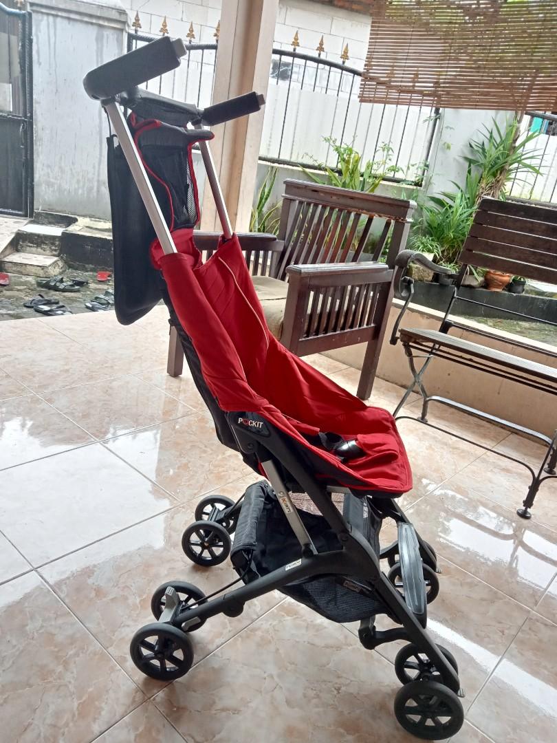 Stroller pockit top second