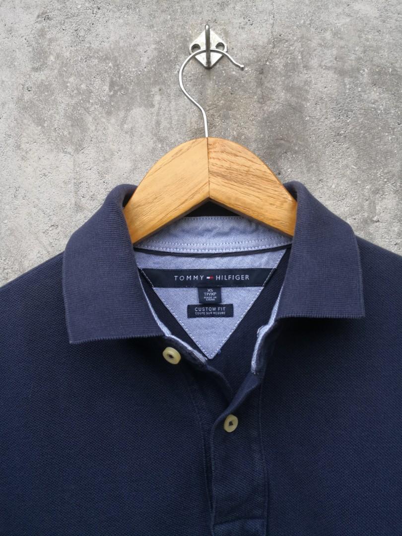 Tommy Hilfiger Custom Fit Polo Shirt maucuan Fesyen Pria Pakaian Atasan di Carousell