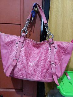 Tote glossy croco