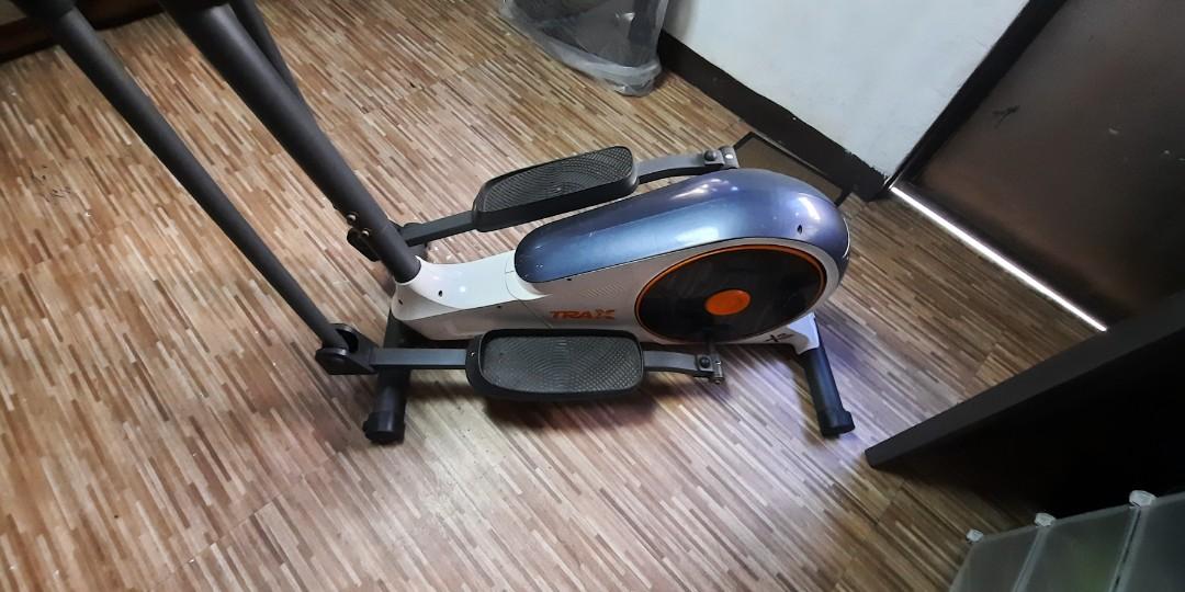 Trax X3 eleptical gym excersice (Category: Cardio & Fitness Machines) located in Manila. Submitted by wilzar221 (Listing ID 1131157493, Image 2). Description: Trax X3 No issue free delivery with in metro manila good as new only 1,100km running time only 8000 php.