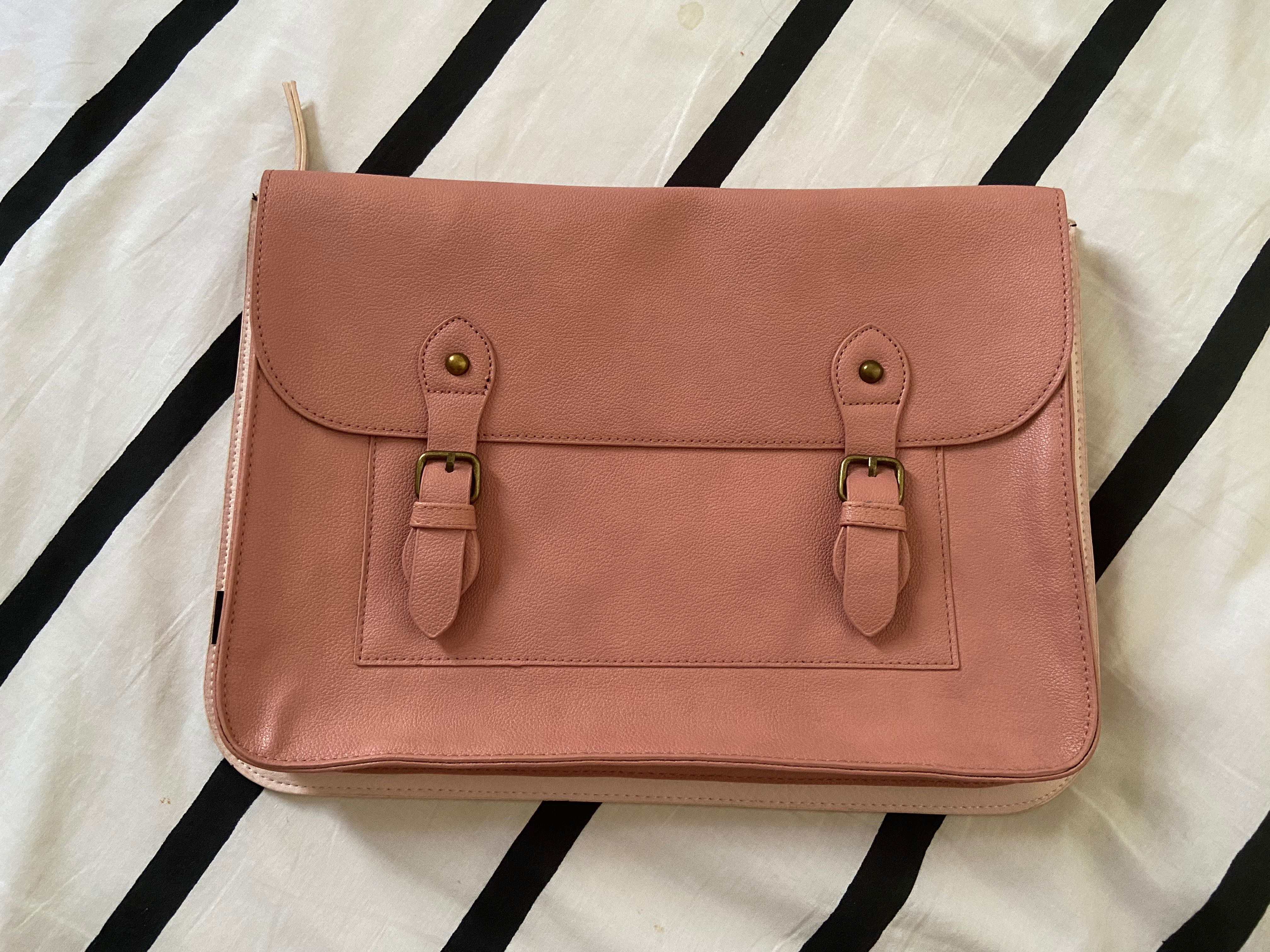 Typo laptop sales tote bag