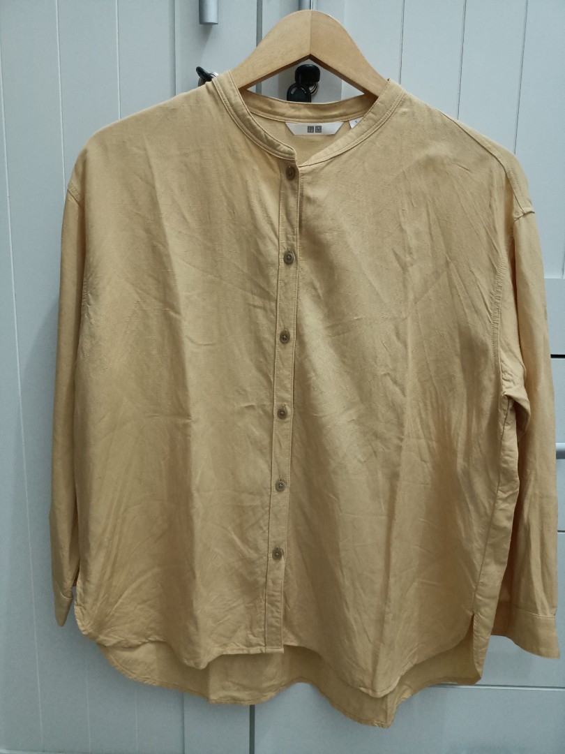Uniqlo shirt (FREE ONGKIR), Fesyen 
