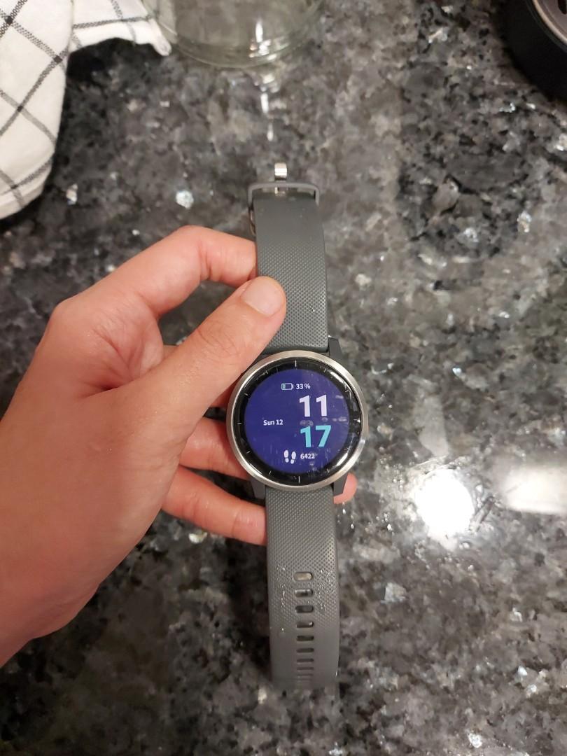Used hotsell garmin vivoactive