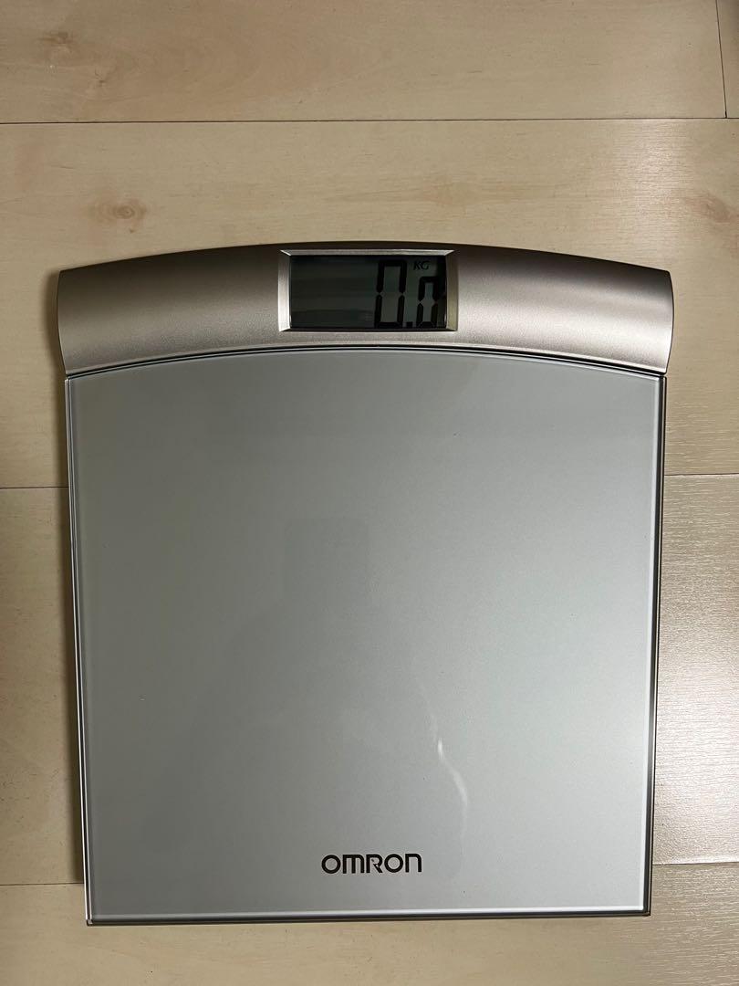 Used Omron digital body weighing scale HN283, Health & Nutrition