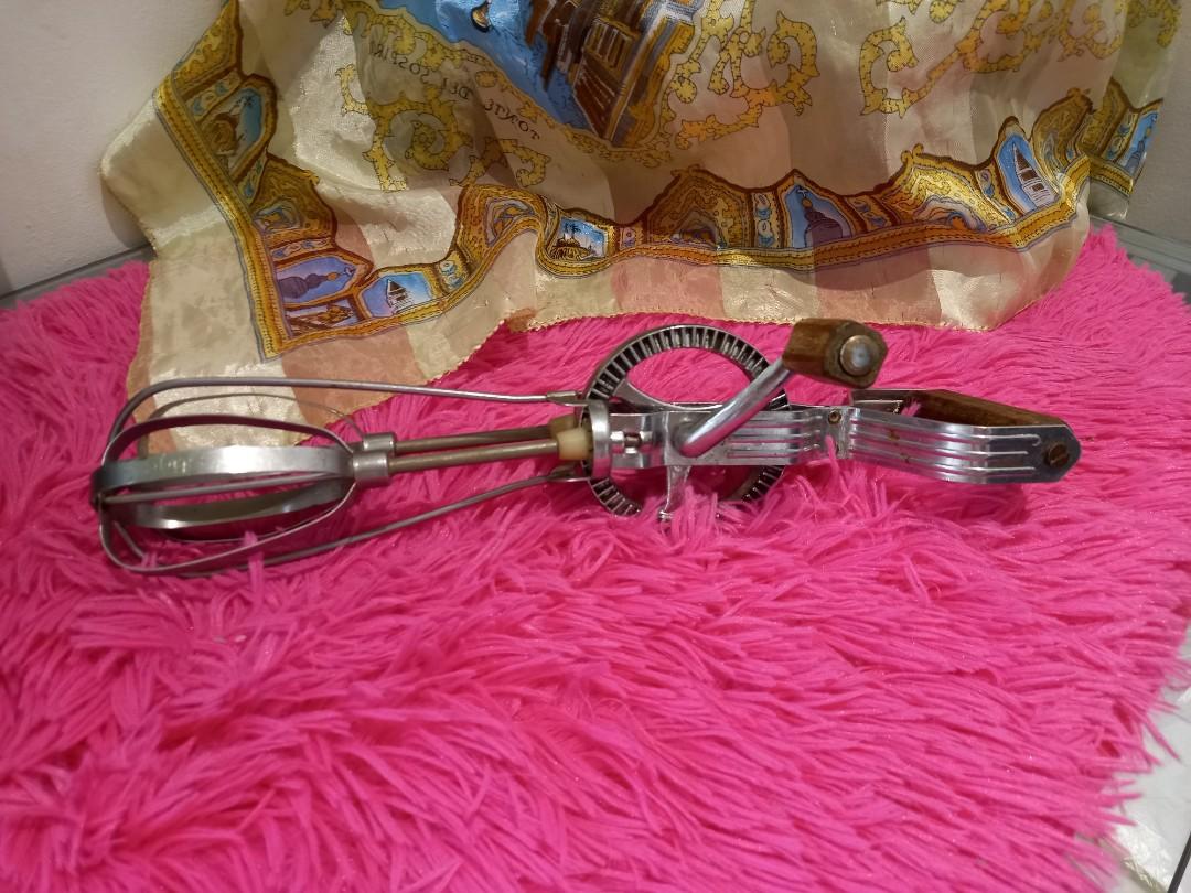 VINTAGE PRESTIGE HAND MIXER, TV & Home Appliances, Kitchen Appliances