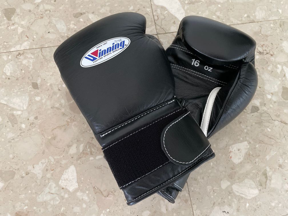 Winning MS600B 16oz boxing gloves, Sports Equipment, Other Sports
