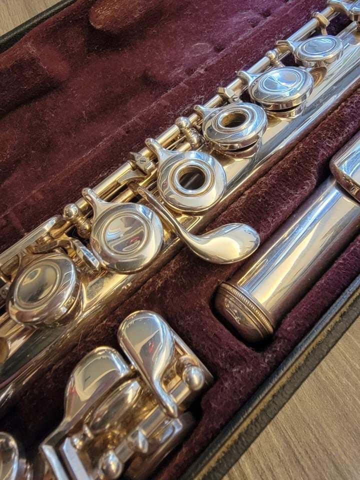 Yamaha Flute 471 Sterling Silver, Hobbies & Toys, Music & Media
