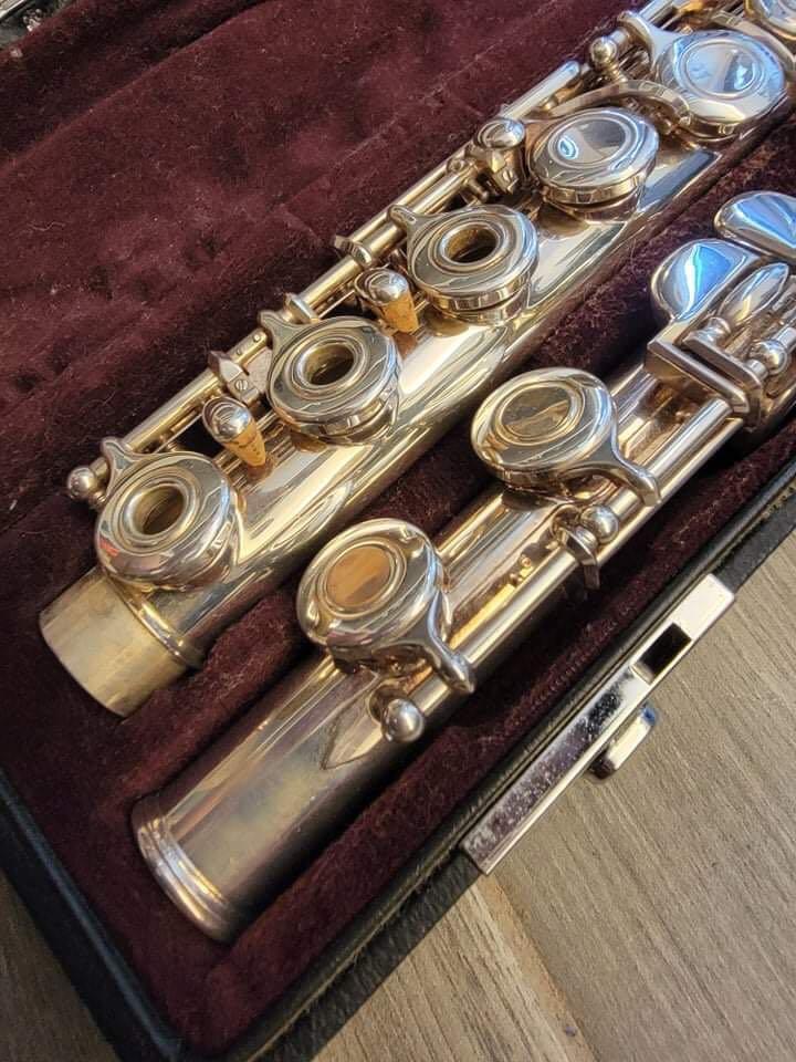 Yamaha Flute 471 Sterling Silver, Hobbies & Toys, Music & Media