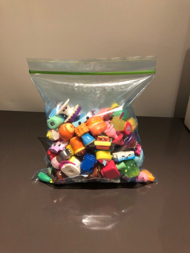 100 shopkins store