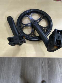 52T crankset with foldable paddles