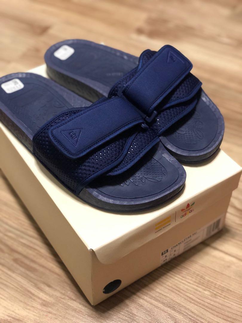 human race chancletas