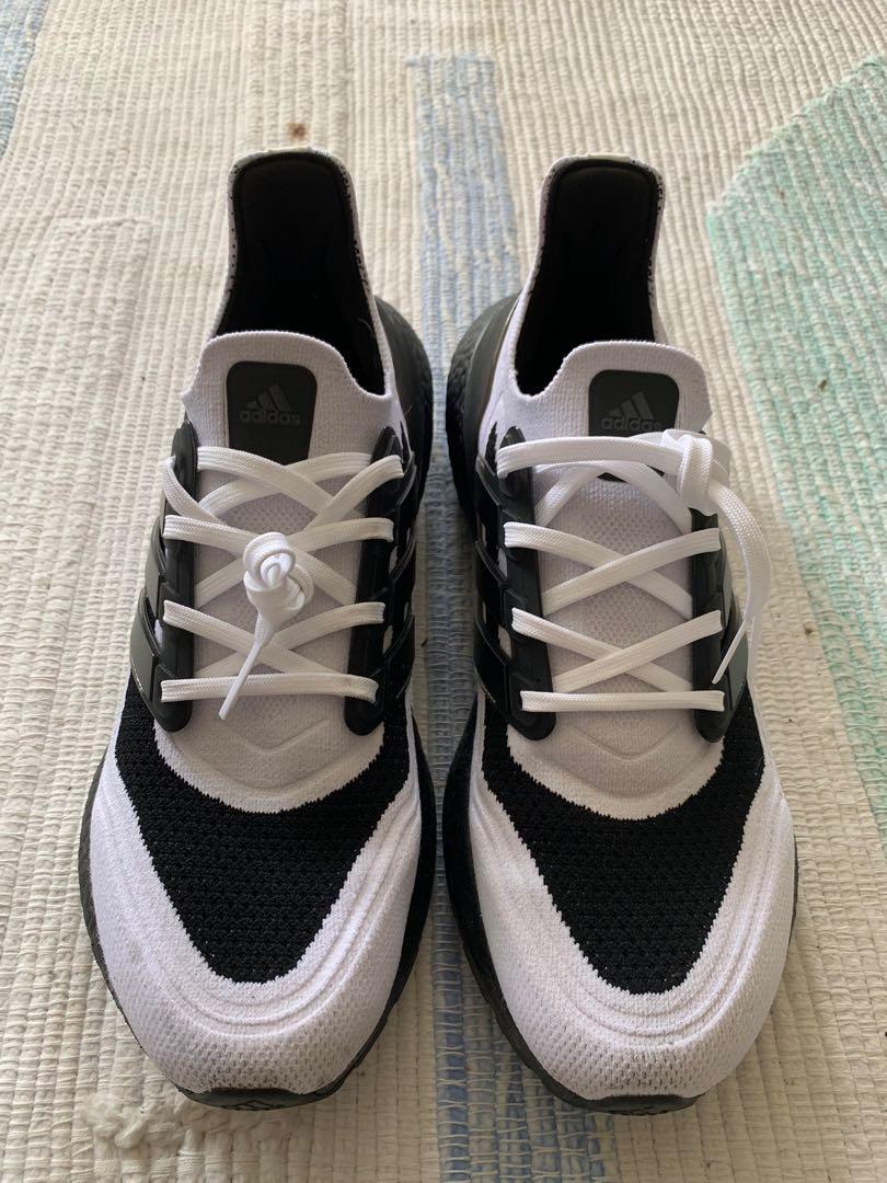 Ultra boost on sale oreo on feet