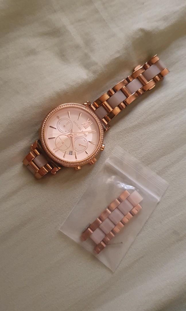 Michael kors sm megamall top