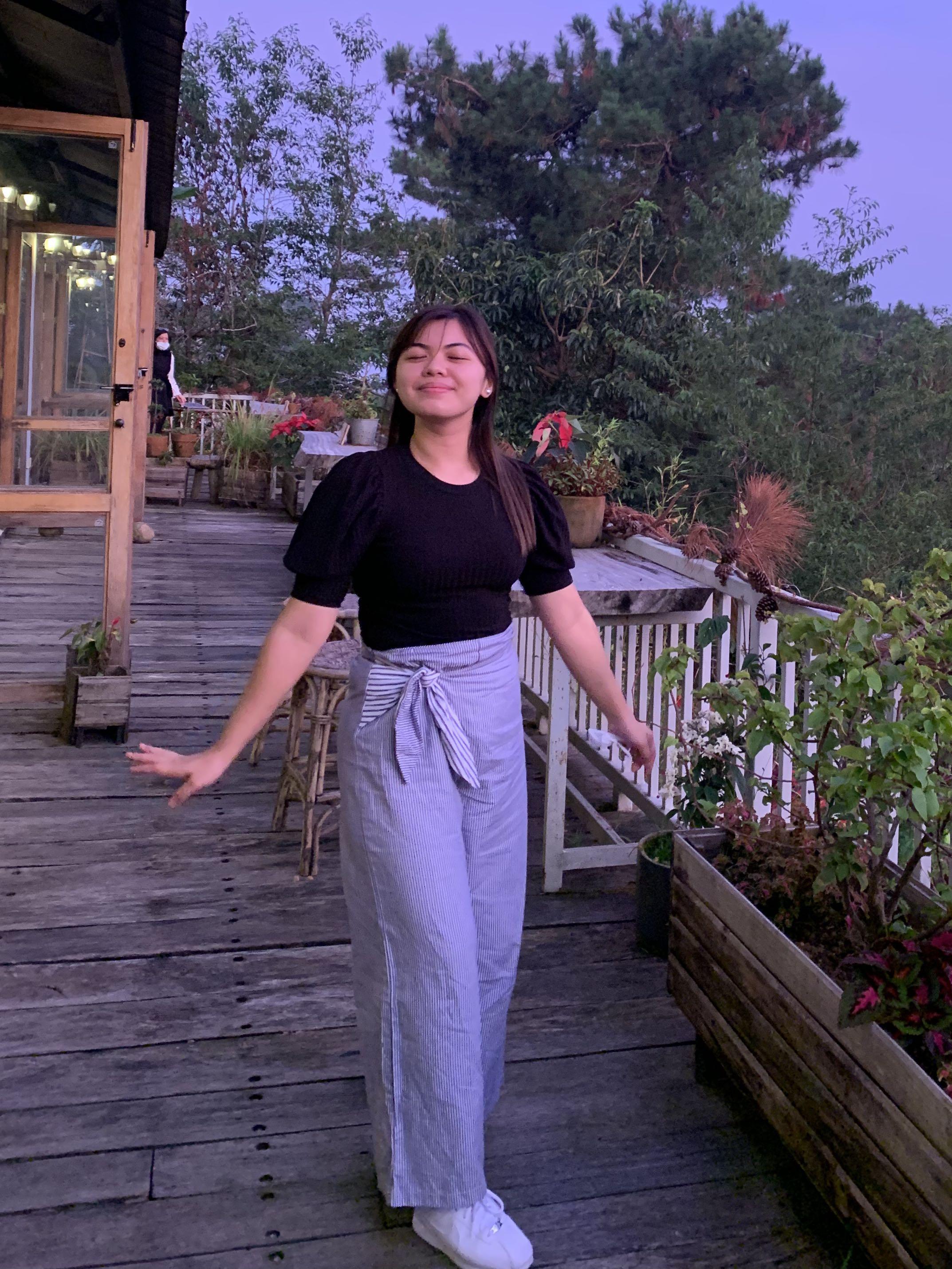 bershka cullottes (Category: Jeans) located in Manila. Submitted by marieljayeah (Listing ID 1131309977, Image 1). Description: nice condition, once worn. xs-small (stretch).