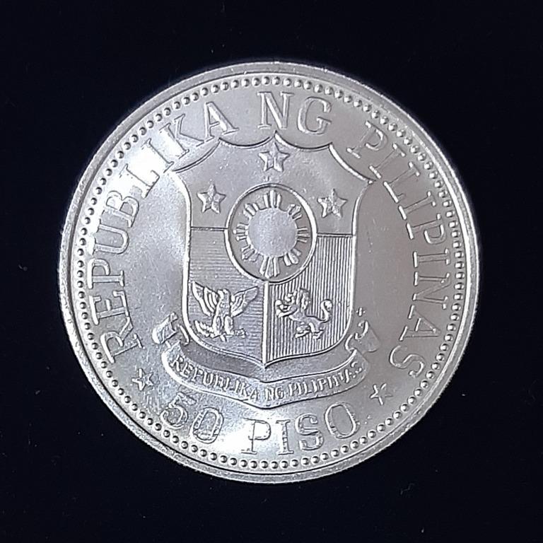 BRILLIANT 1975 MARCOS SILVER COIN with Case (Category: Currency) located in Quezon City. Submitted by ELDORADO63 (Listing ID 1131139081, Image 2). Description: 1975 MARCOS FINE SILVER COIN with Case Plus Shipping Fee.