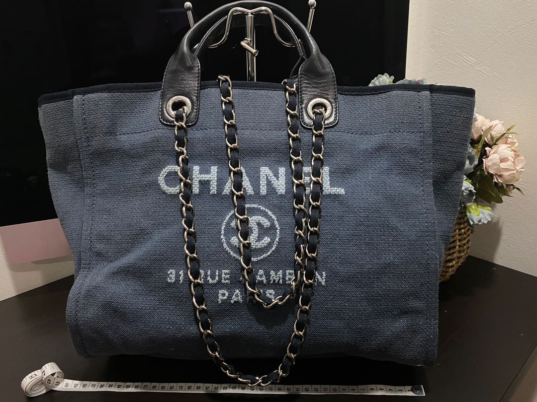 Chanel tote bag