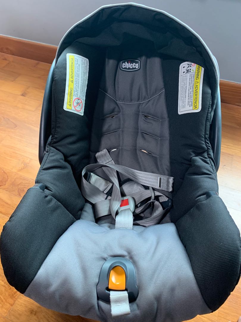 chicco bravo keyfit 30, Babies & Kids, Going Out, Strollers on Carousell
