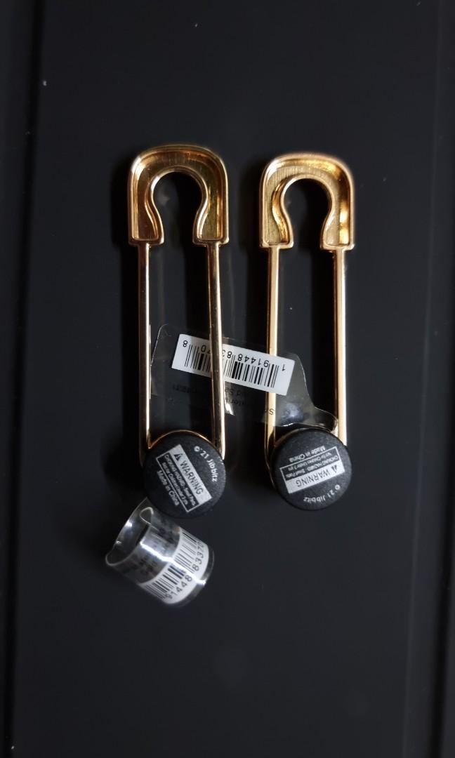 Safety pin online jibbitz
