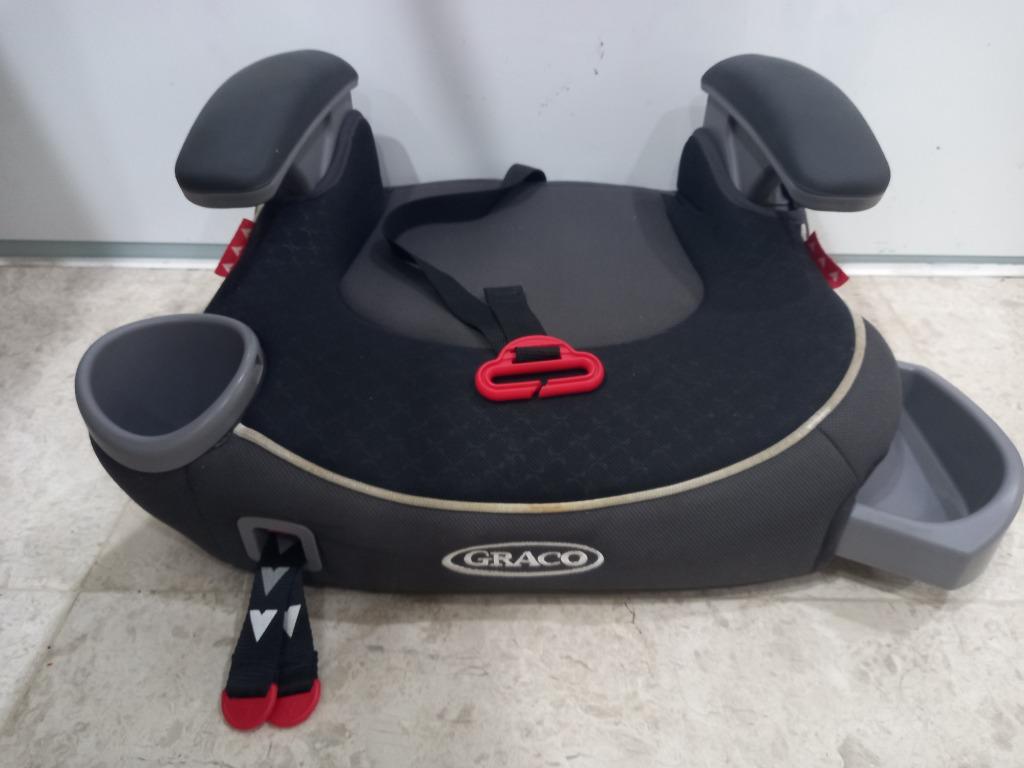 Graco backless booster car seat with latch Affix Davenport Car