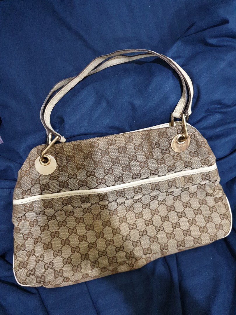 Gucci shoulder bag, Women's Fashion, Bags & Wallets, Shoulder Bags on