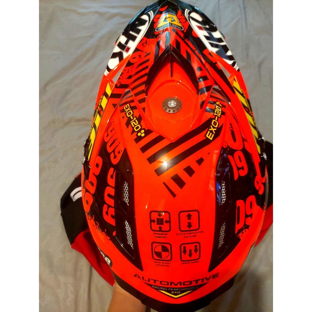 Tas cheap helm nhk