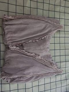 (Category: ) located in . Submitted by rosecolored (Listing ID 1131425163, Image 1). Description: .