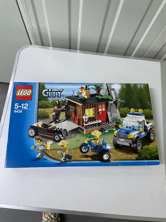 Lego City Robber s Hideout 4438 Hobbies Toys Toys Games on