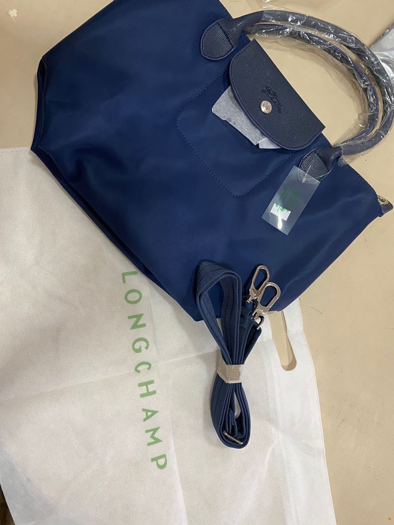 longchamp medium tote