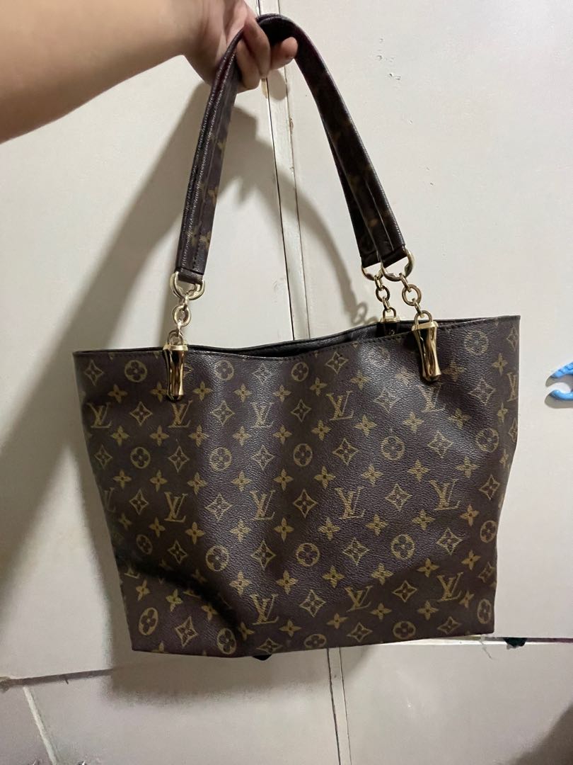 Louis vuitton reversible purse store
