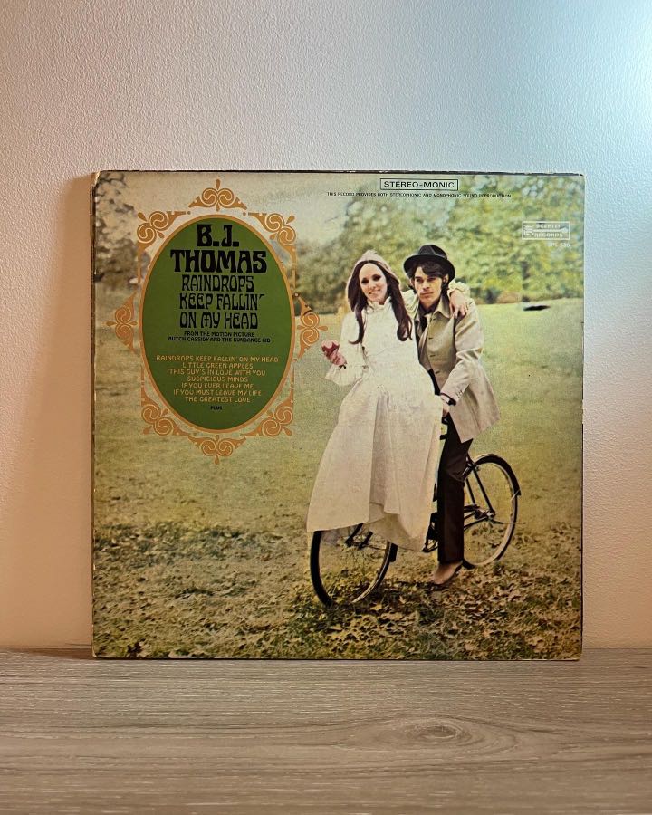 [LP] RAINDROPS KEEP FALLIN ON MY HEAD - B.J. THOMAS, Hobbies & Toys ...