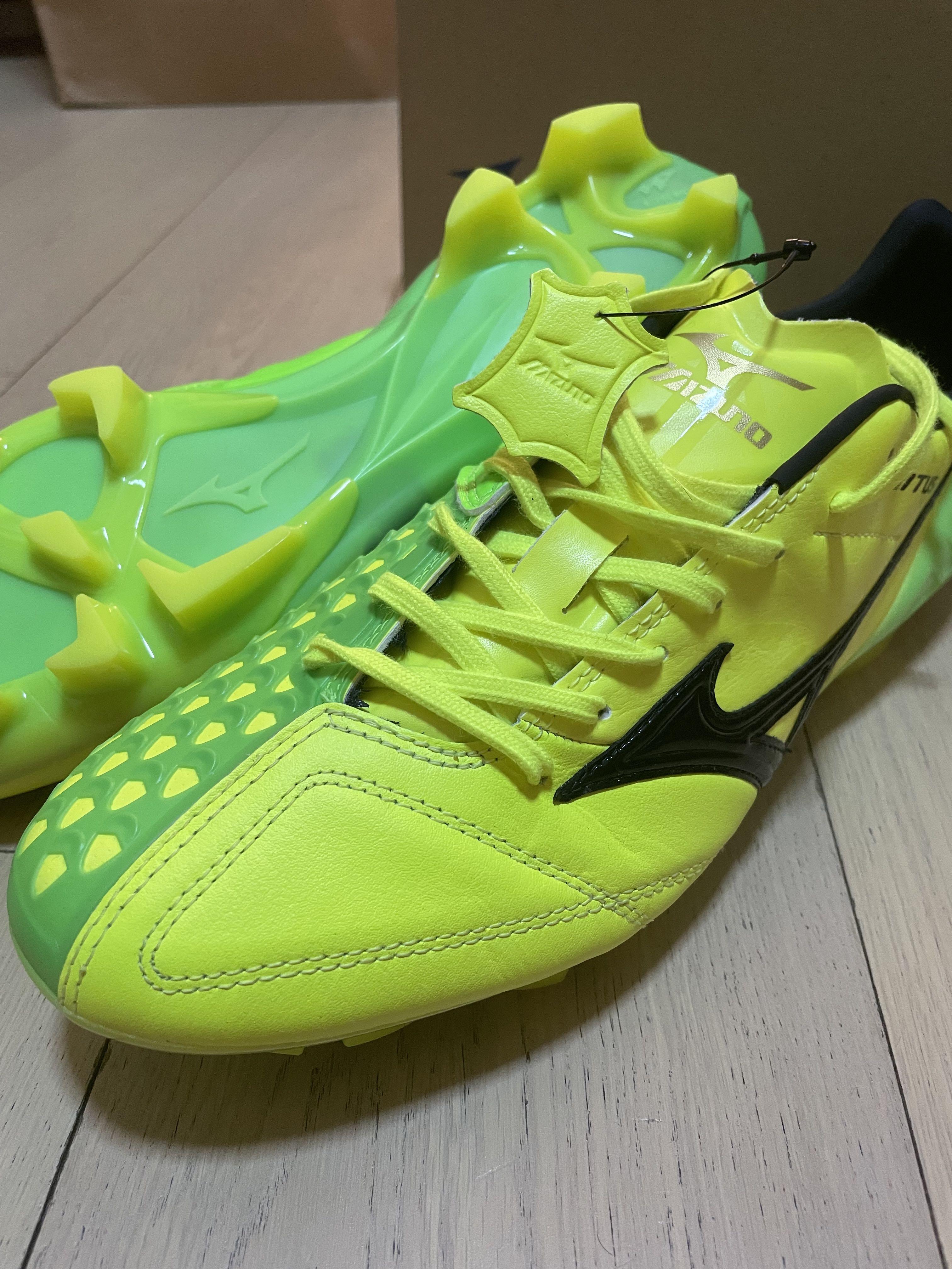 Mizuno Unisex WAVE IGNITUS 4 KL Leather FG 草地足球鞋, 男裝, 鞋
