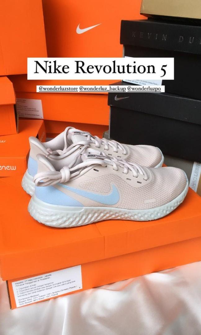 nike revolution 3 defect