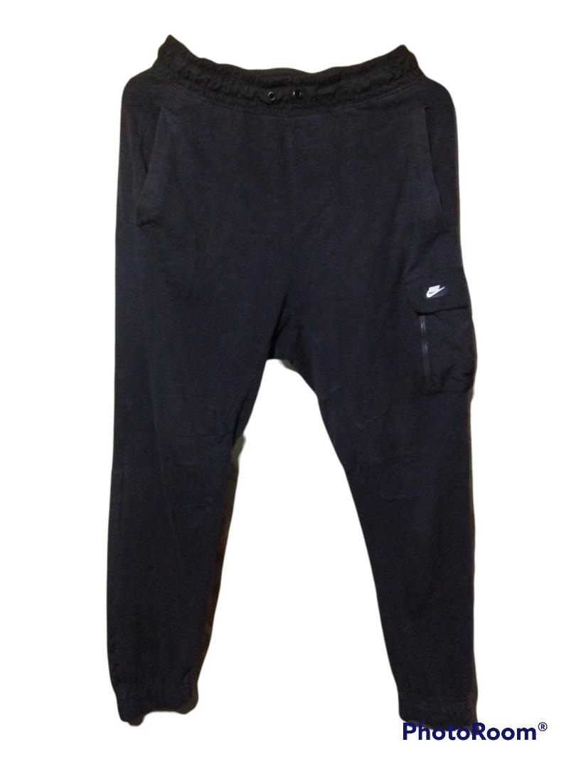 Nike joggers side pocket top