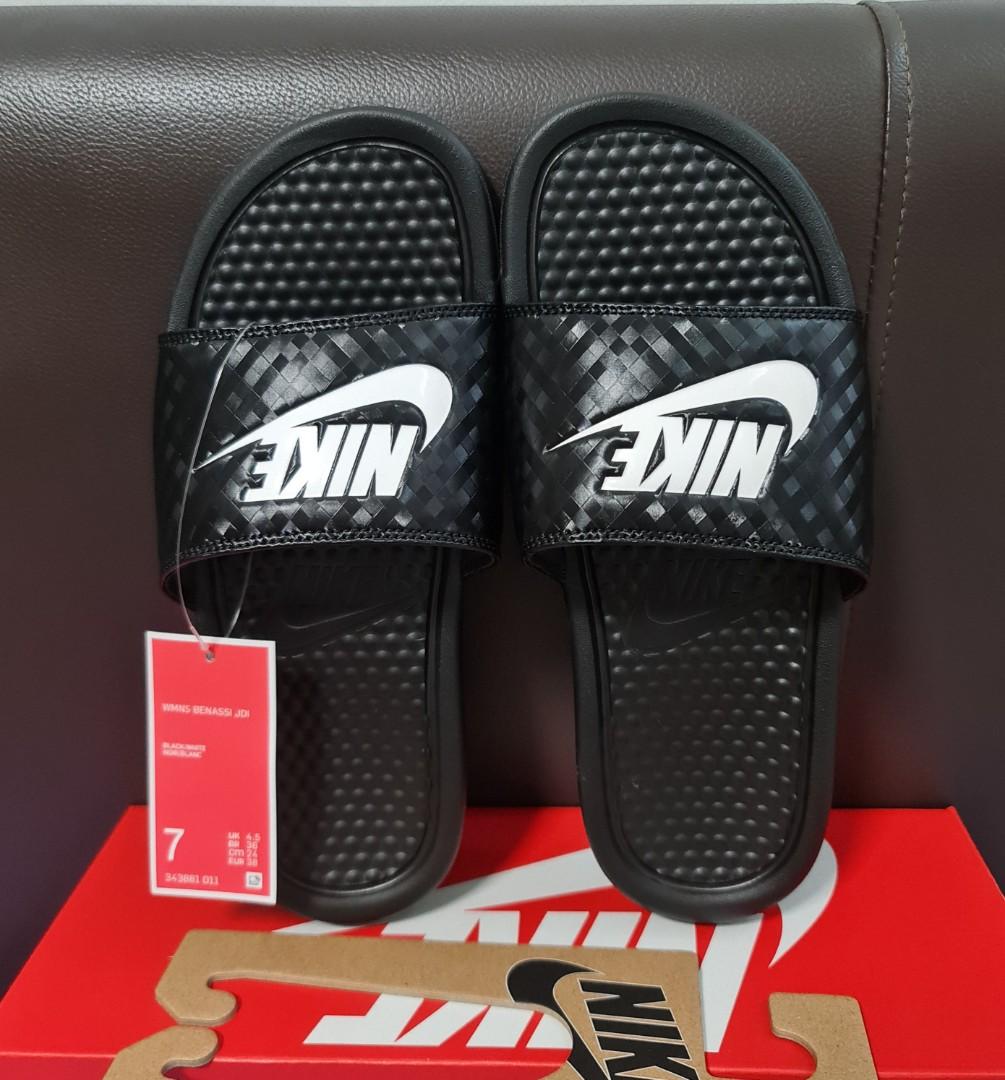 Nike benassi sales jdi slide womens